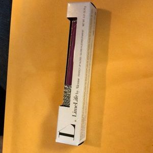 Perfect lip gloss in shade spirit